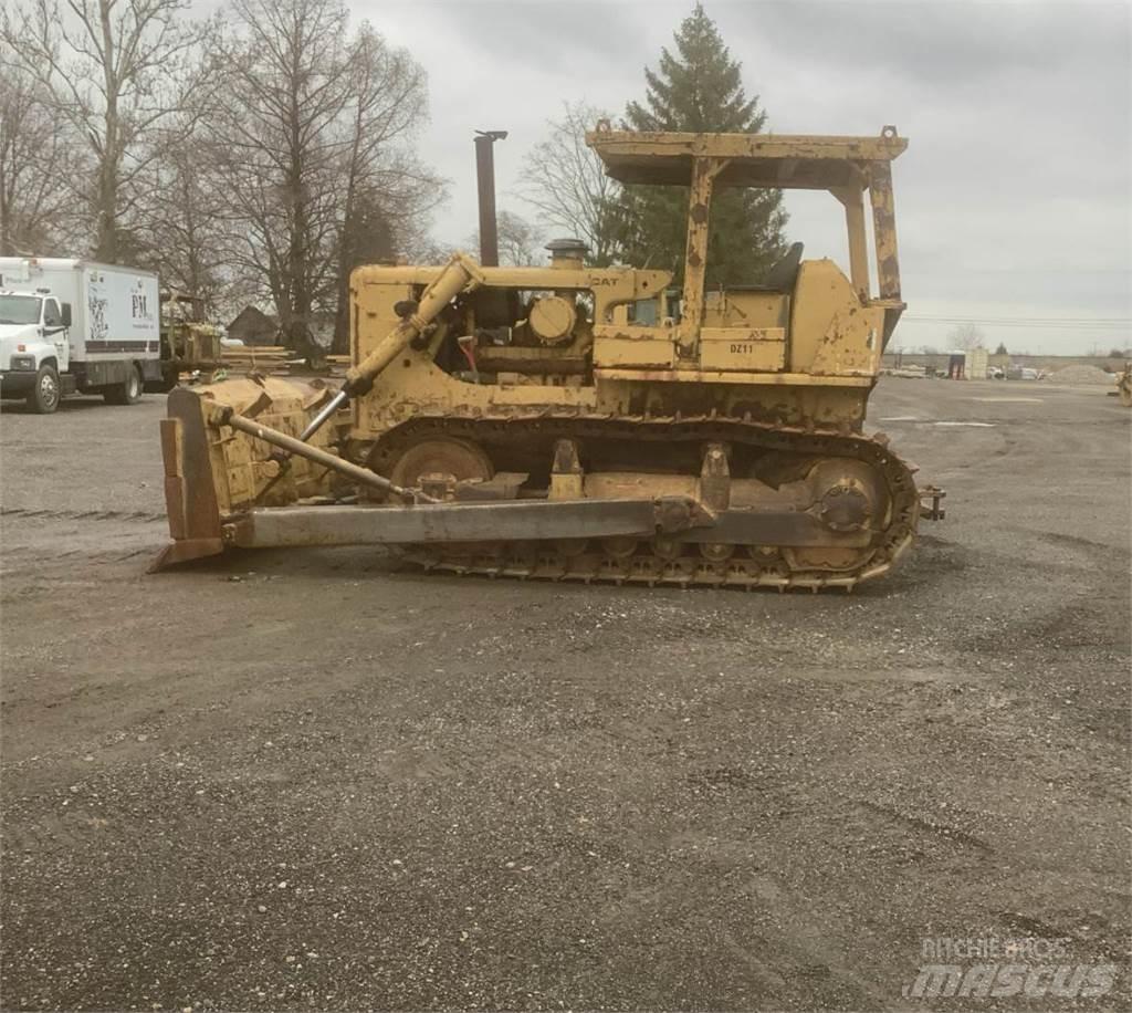 CAT D7F Rupsdozers