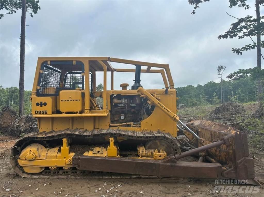 CAT D85E Rupsdozers