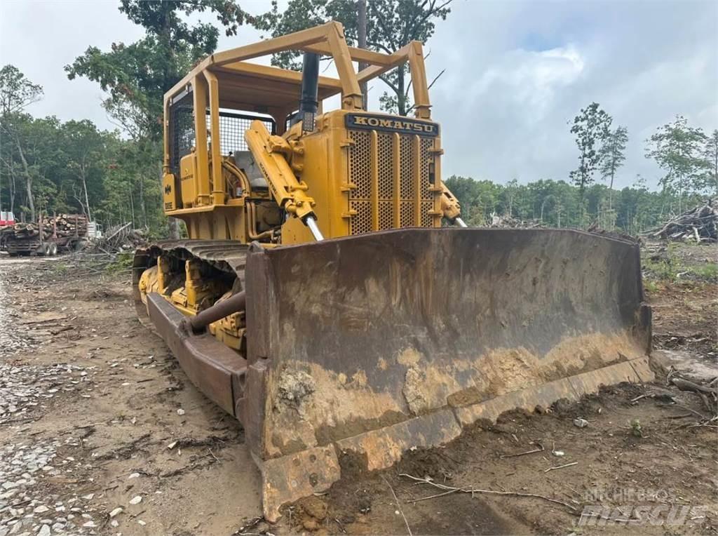 CAT D85E Rupsdozers