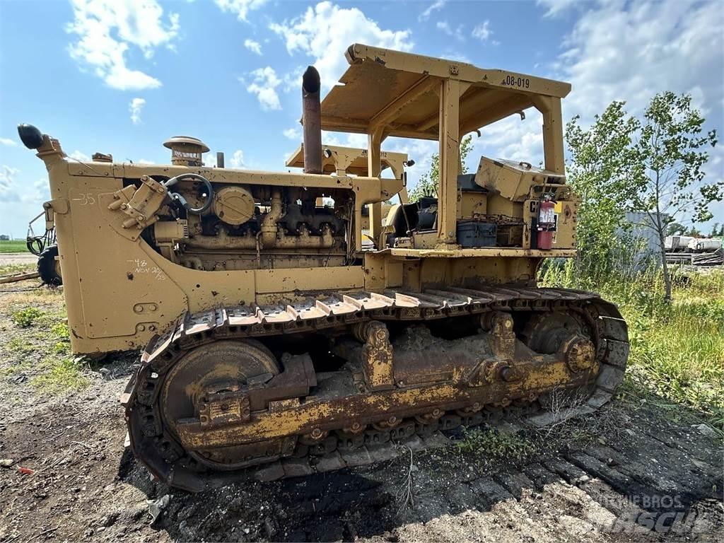 CAT D8H Rupsdozers