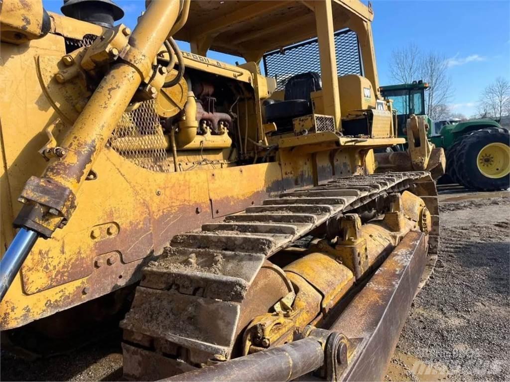 CAT D8H Rupsdozers