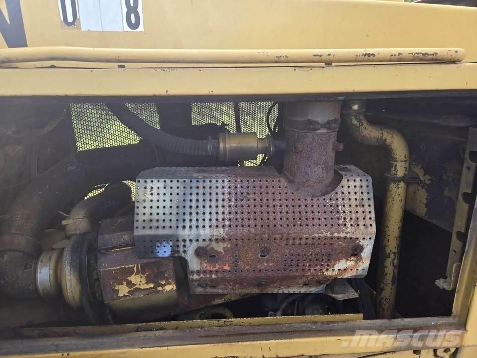 CAT D8N Rupsdozers