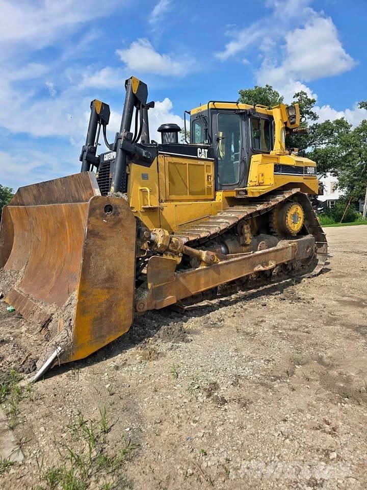 CAT D8R Rupsdozers