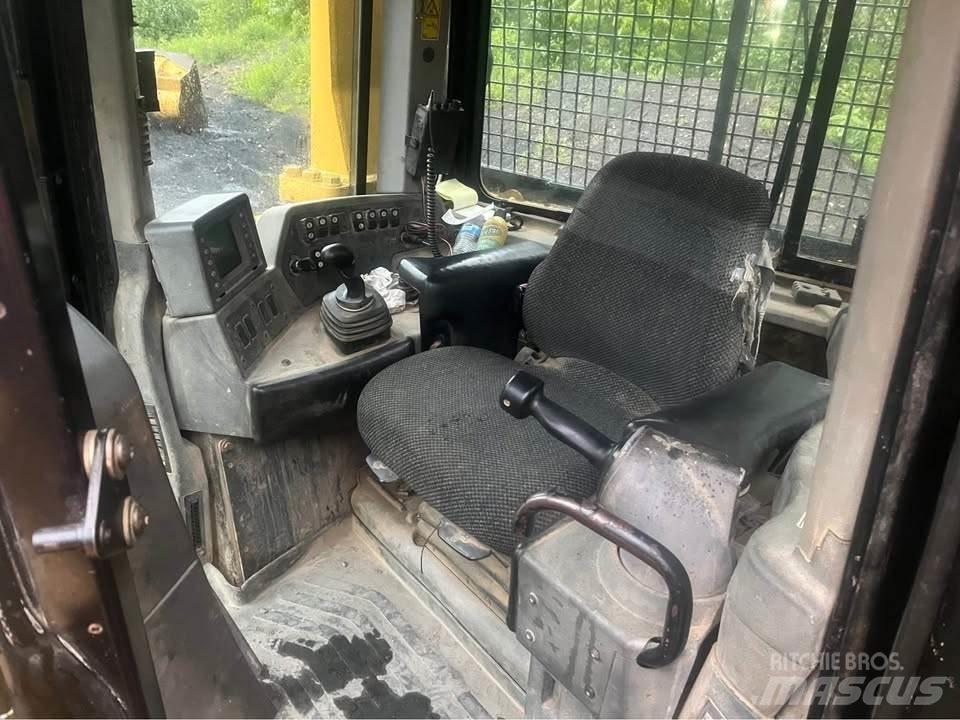 CAT D8T Rupsdozers