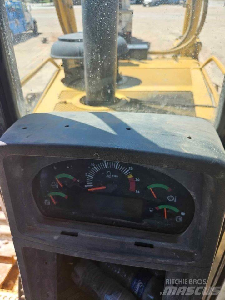 CAT D8T Rupsdozers