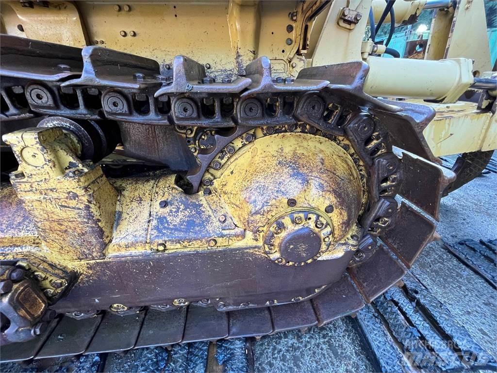 CAT D9H Rupsdozers