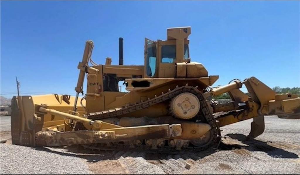 CAT D9L Rupsdozers