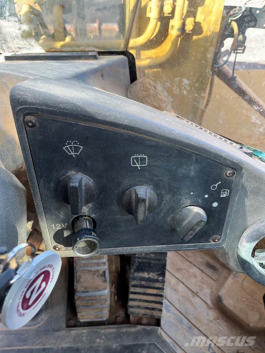 CAT IT38G Wielladers