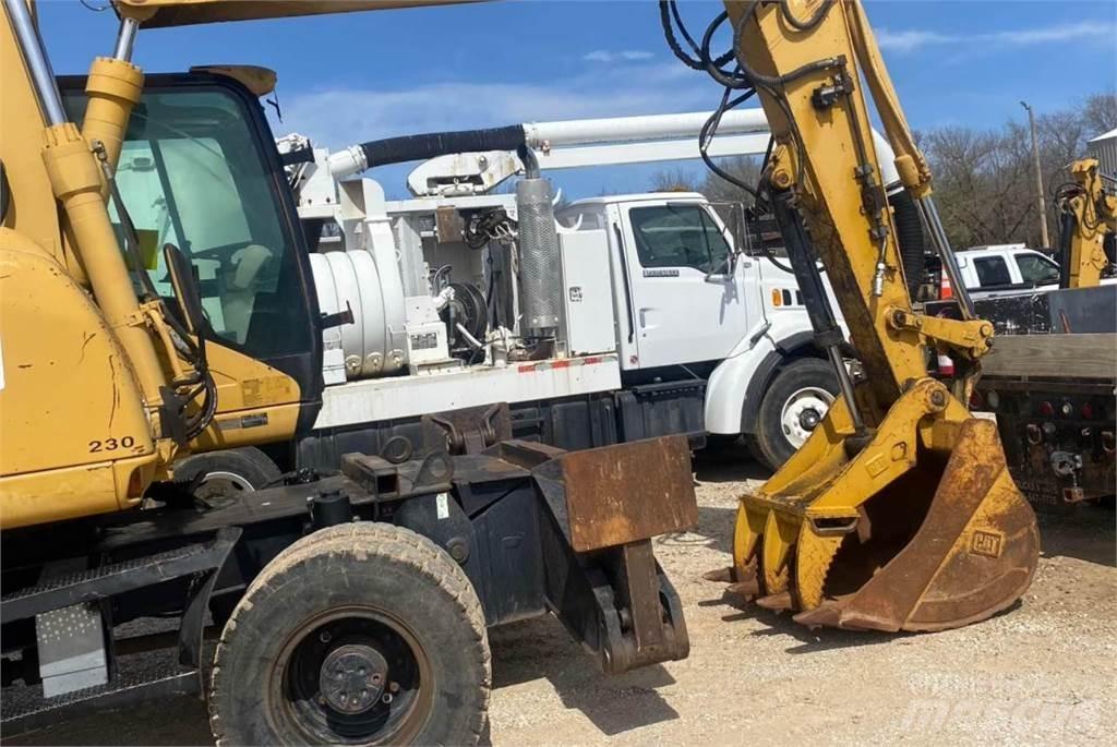 CAT M316C Wielgraafmachines
