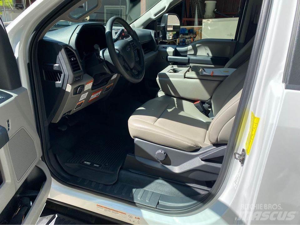 Ford F-450 Auto hoogwerkers