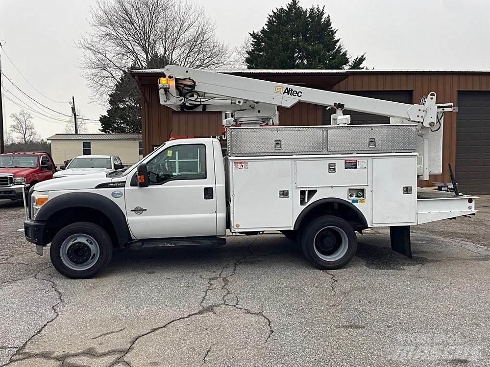 Ford F-450 Auto hoogwerkers