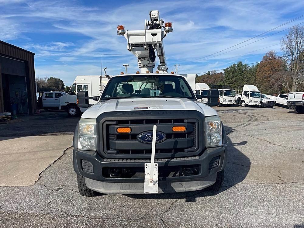 Ford F-450 Auto hoogwerkers