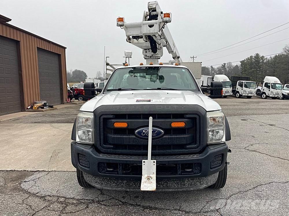 Ford F-450 Auto hoogwerkers
