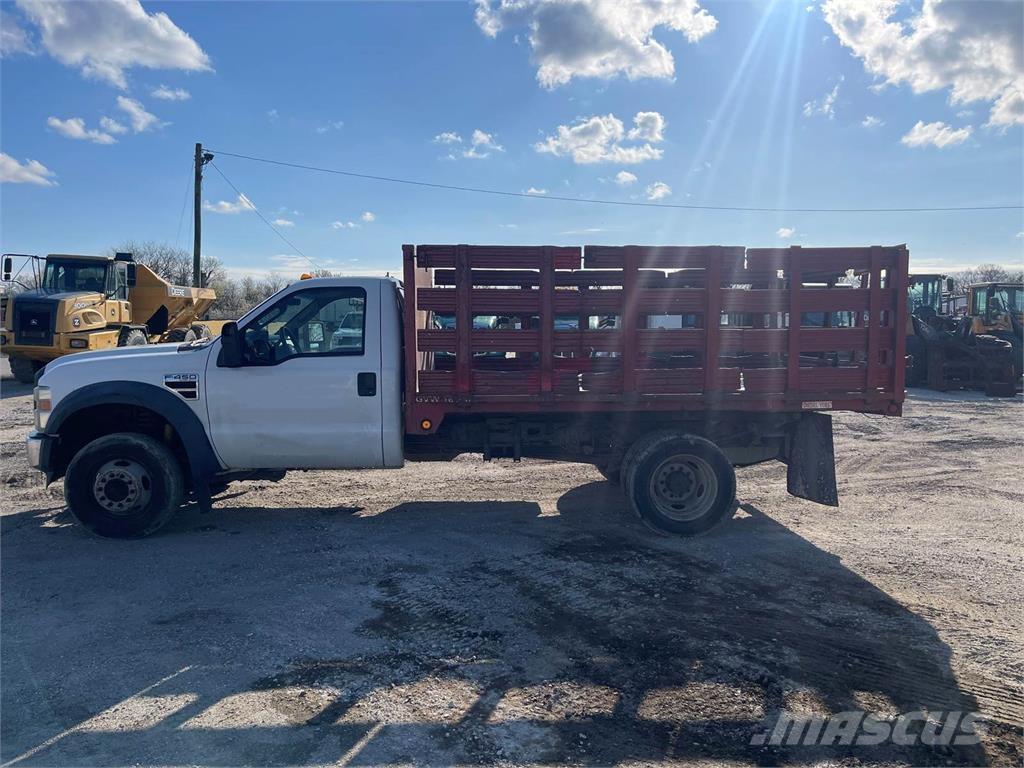 Ford F-450 Dieren transport
