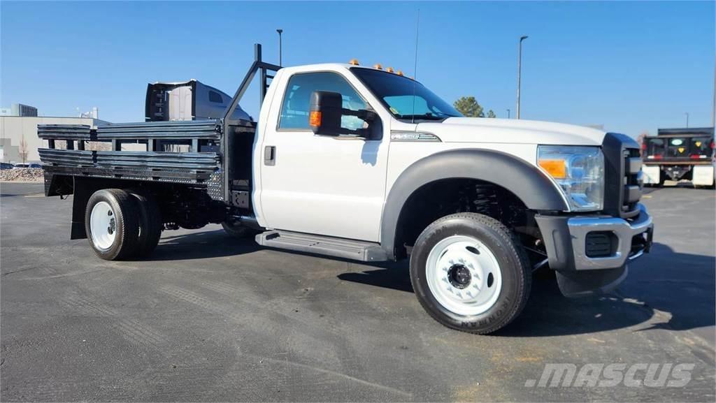 Ford F-550 Dieren transport