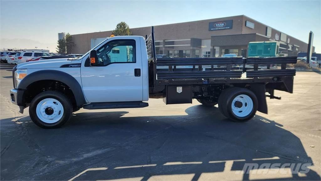Ford F-550 Dieren transport