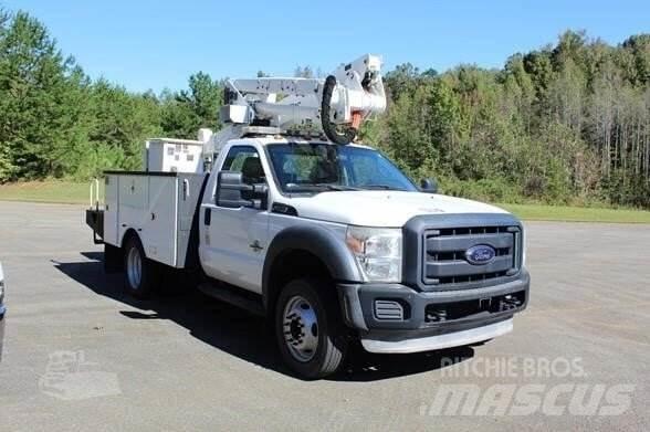 Ford F-550 Auto hoogwerkers