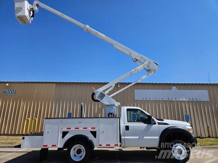 Ford F - 550 Auto hoogwerkers