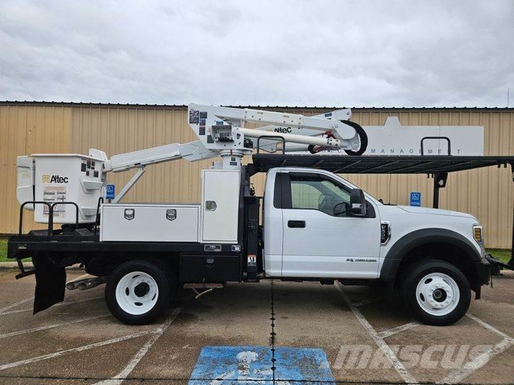 Ford F-550 Auto hoogwerkers