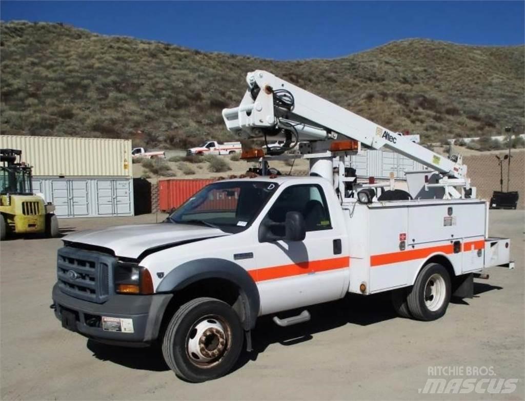 Ford F-550 Auto hoogwerkers