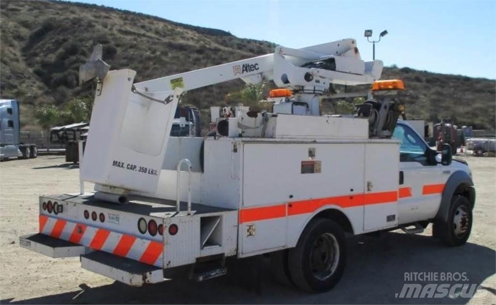 Ford F-550 Auto hoogwerkers