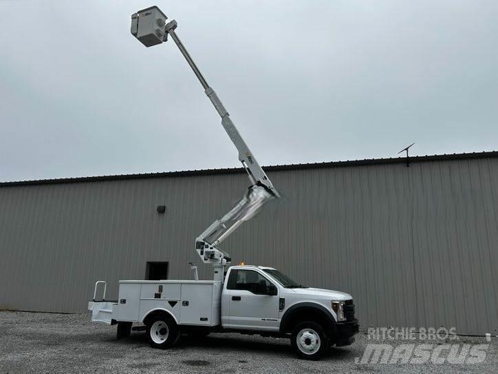 Ford F-550 Auto hoogwerkers