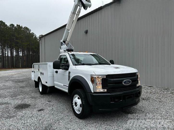 Ford F-550 Auto hoogwerkers