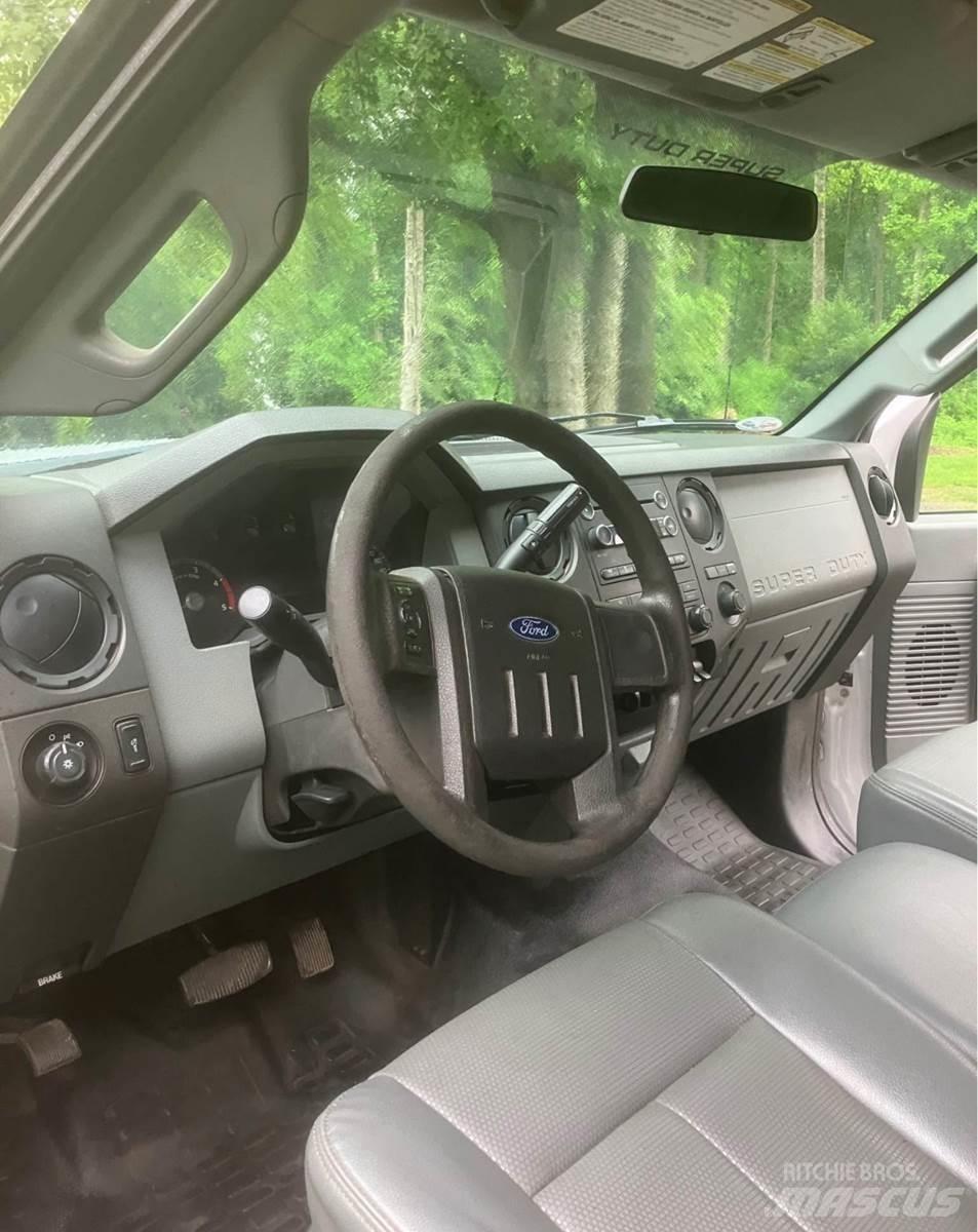 Ford F-550 Kipper
