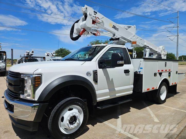 Ford F-550 Auto hoogwerkers