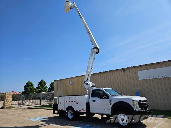 Ford F-550 Auto hoogwerkers