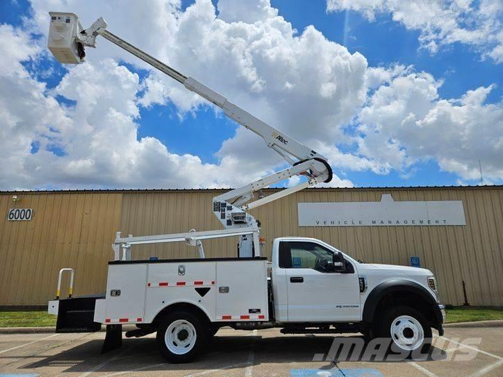Ford F-550 Auto hoogwerkers