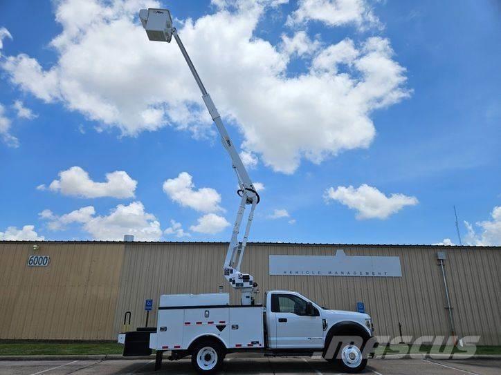 Ford F-550 Auto hoogwerkers