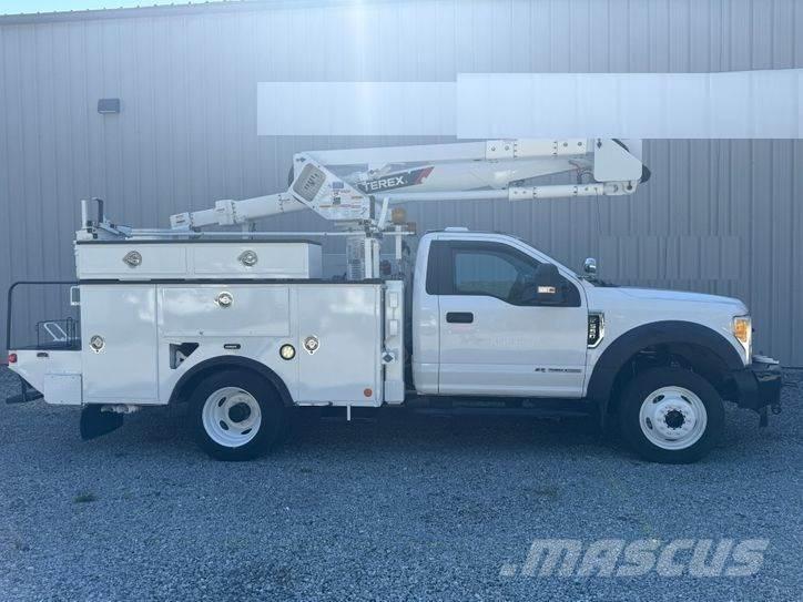 Ford F-550 Auto hoogwerkers