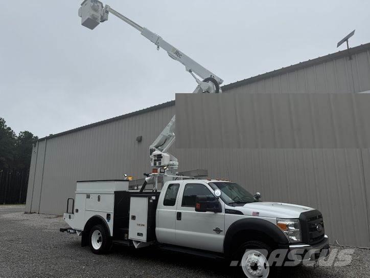 Ford F-550 Auto hoogwerkers