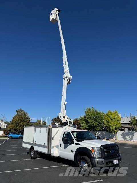 Ford F-550 Auto hoogwerkers