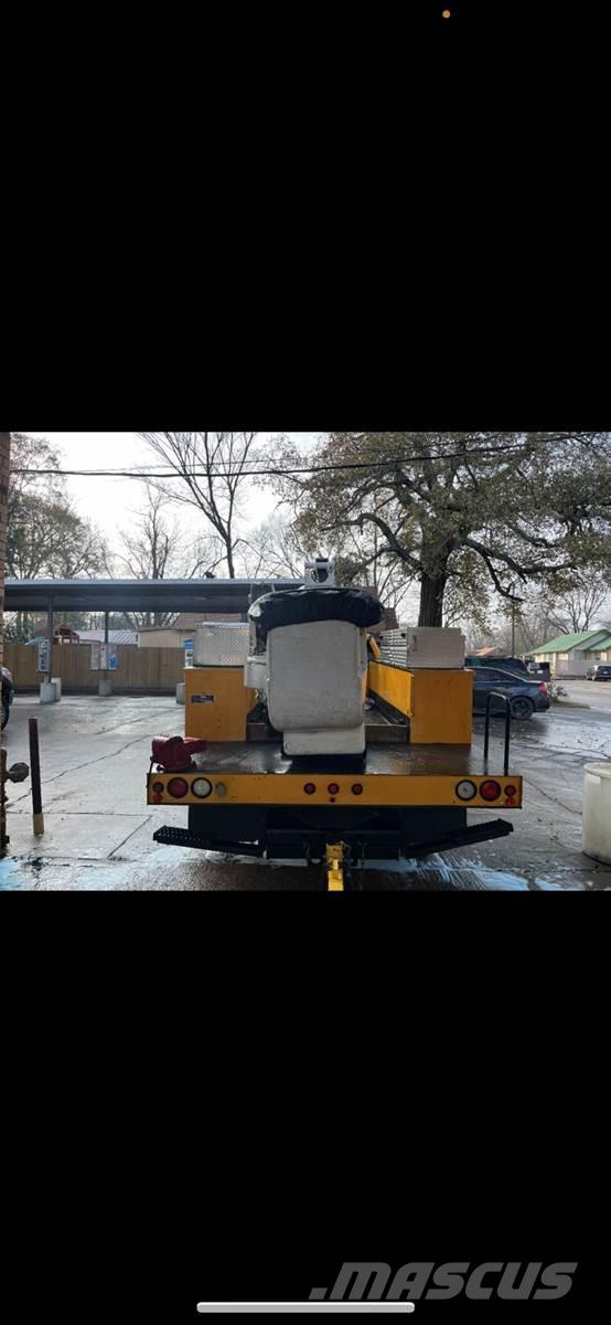 Ford F-550 Auto hoogwerkers