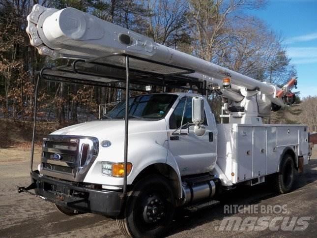 Ford F-750 Auto hoogwerkers