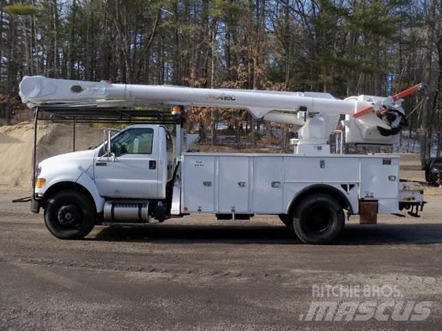 Ford F-750 Auto hoogwerkers