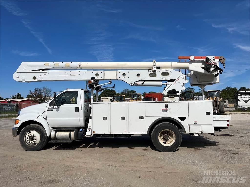 Ford F-750 Auto hoogwerkers