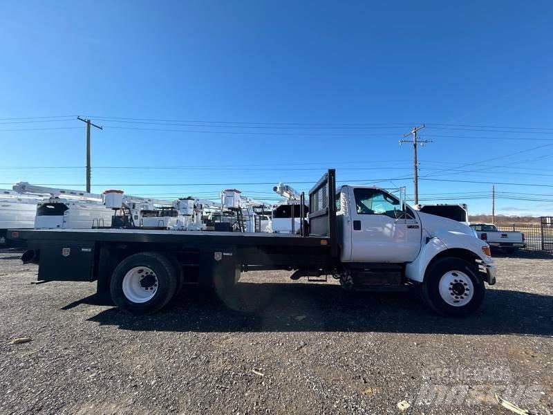 Ford F-750 Platte bakwagens