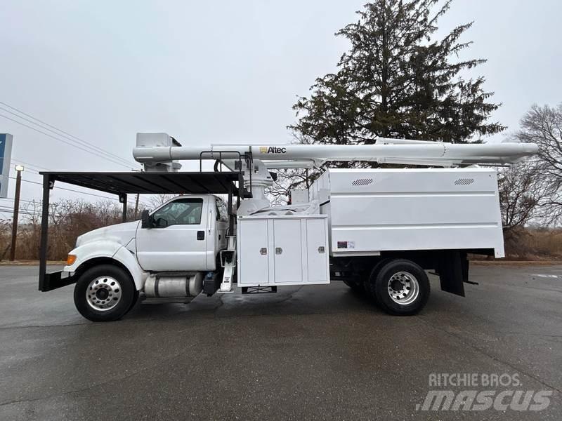 Ford F-750 Auto hoogwerkers