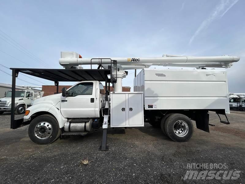Ford F-750 Auto hoogwerkers