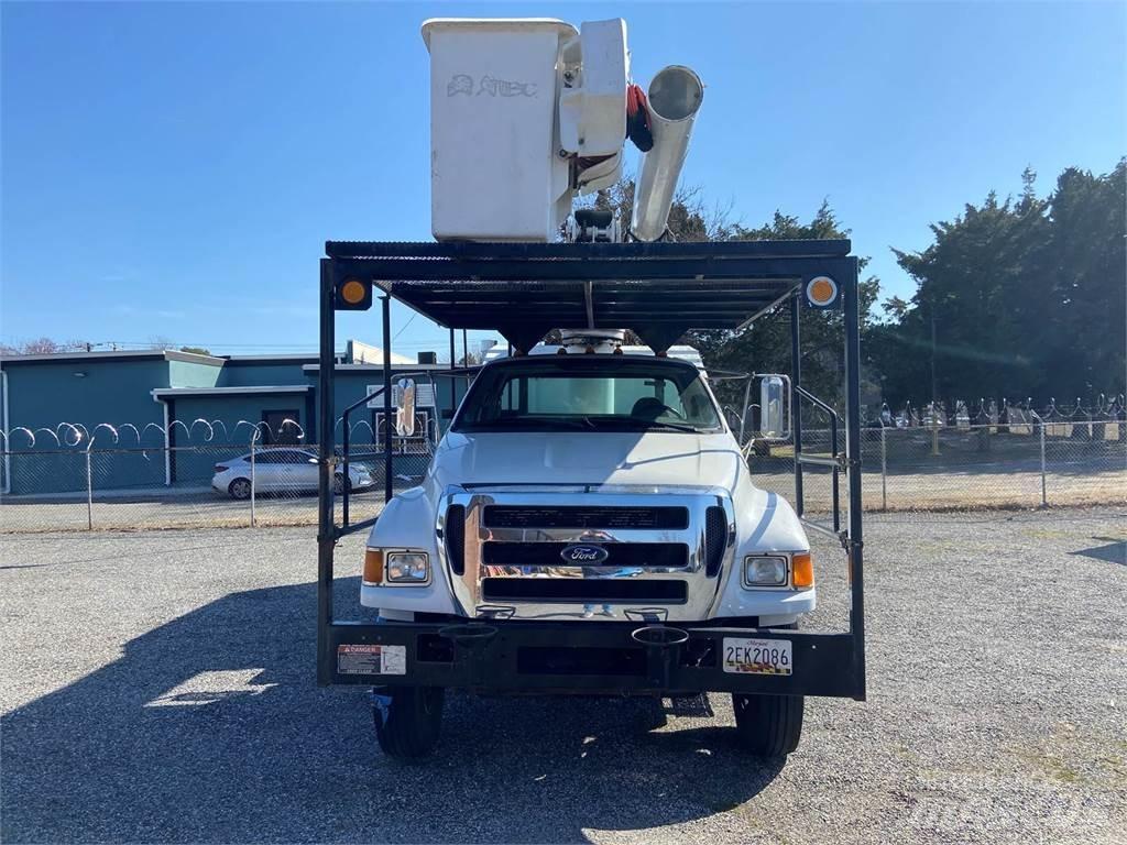 Ford F-750 Auto hoogwerkers