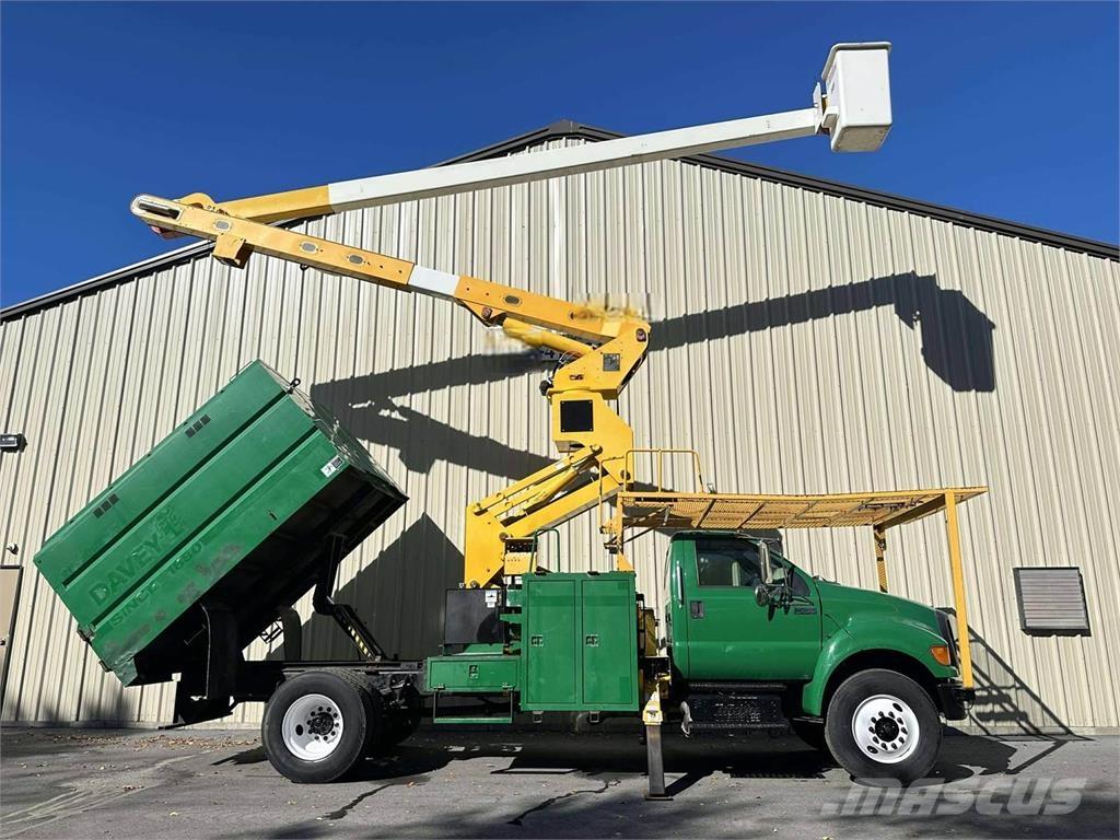 Ford F-750 Auto hoogwerkers