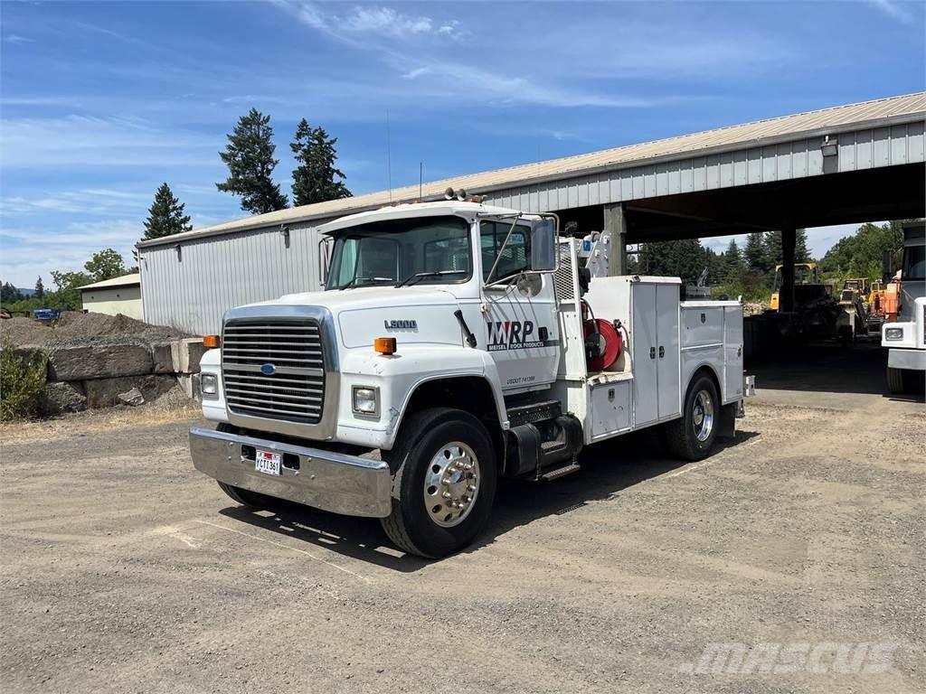 Ford L8000 Onderhoud voertuigen