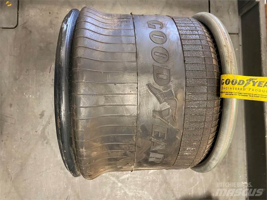 Goodyear  Transport - Anderen