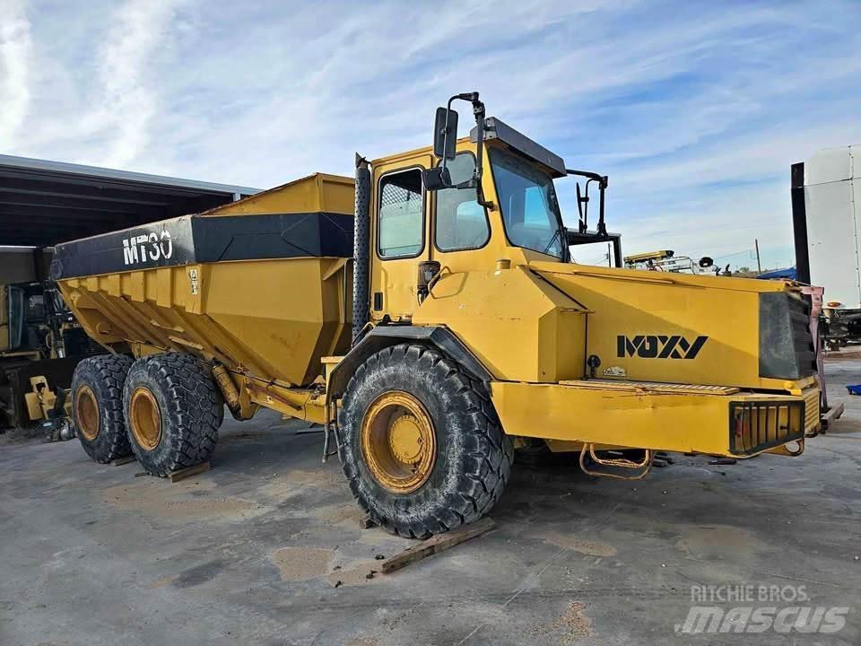 Moxy MT-30 Knik dumptrucks