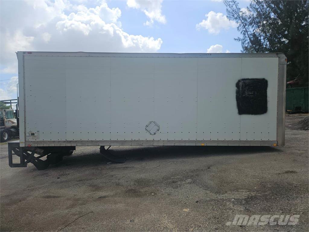  Unmarked Containerchassis