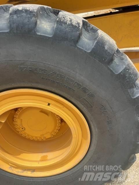 Volvo A25G Knik dumptrucks