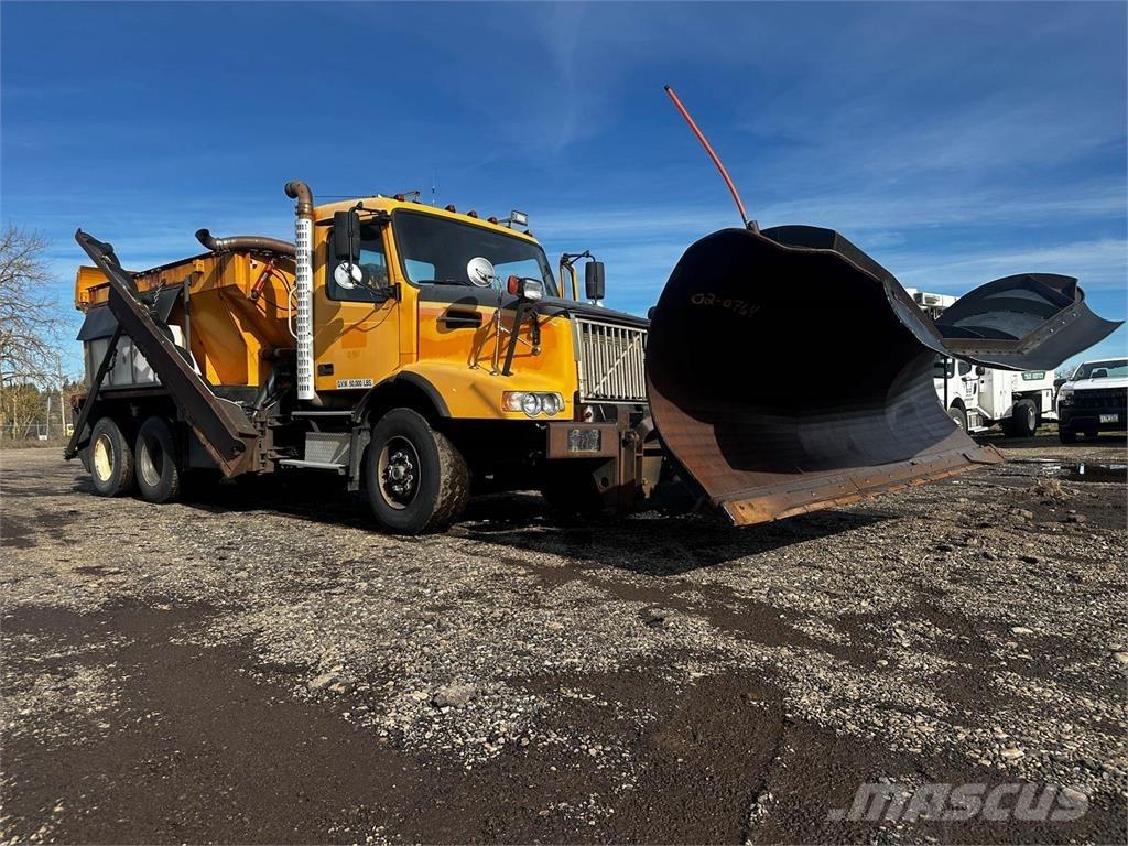 Volvo VHD Sneeuwschuivers en -ploegen